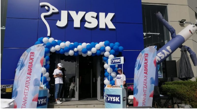 Την Πέμπτη 28 Ιουλίου η JYSK εγκαινιάζει δύο νέα καταστήματα, στη Ζάκυνθο και στη Χαλκιδική, συμπληρώνοντας 52 φυσικά καταστήματα στην Ελλάδα.